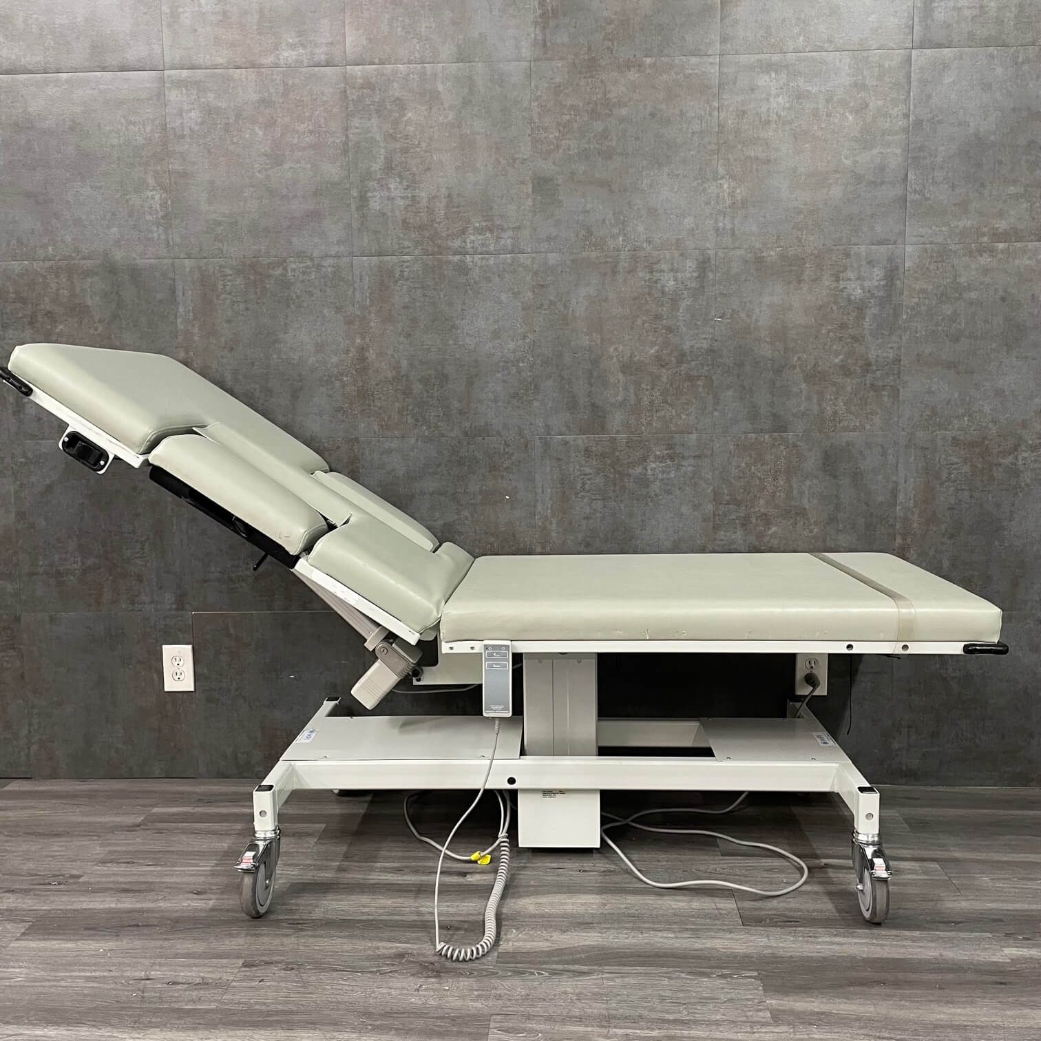 MPI Echo Table - MPI -Angelus Medical