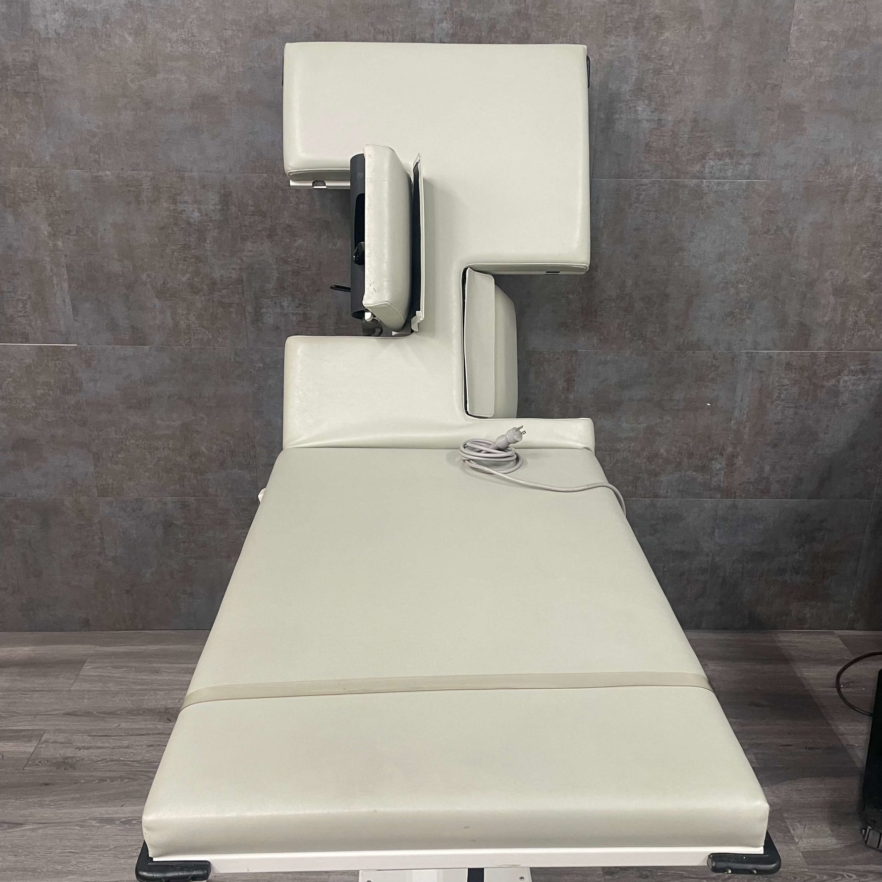 MPI Echo Table - MPI -Angelus Medical