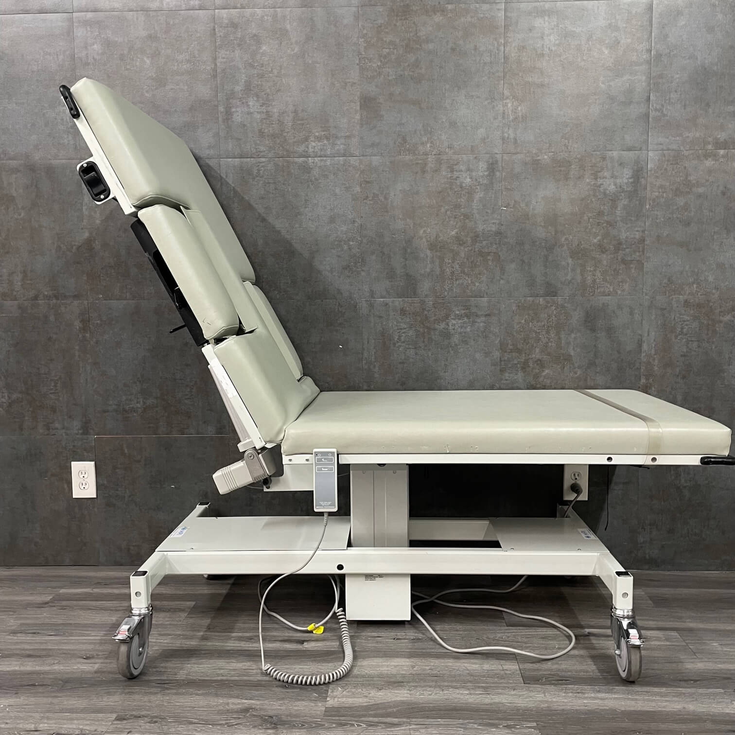 MPI Echo Table - – Angelus Medical and Optical