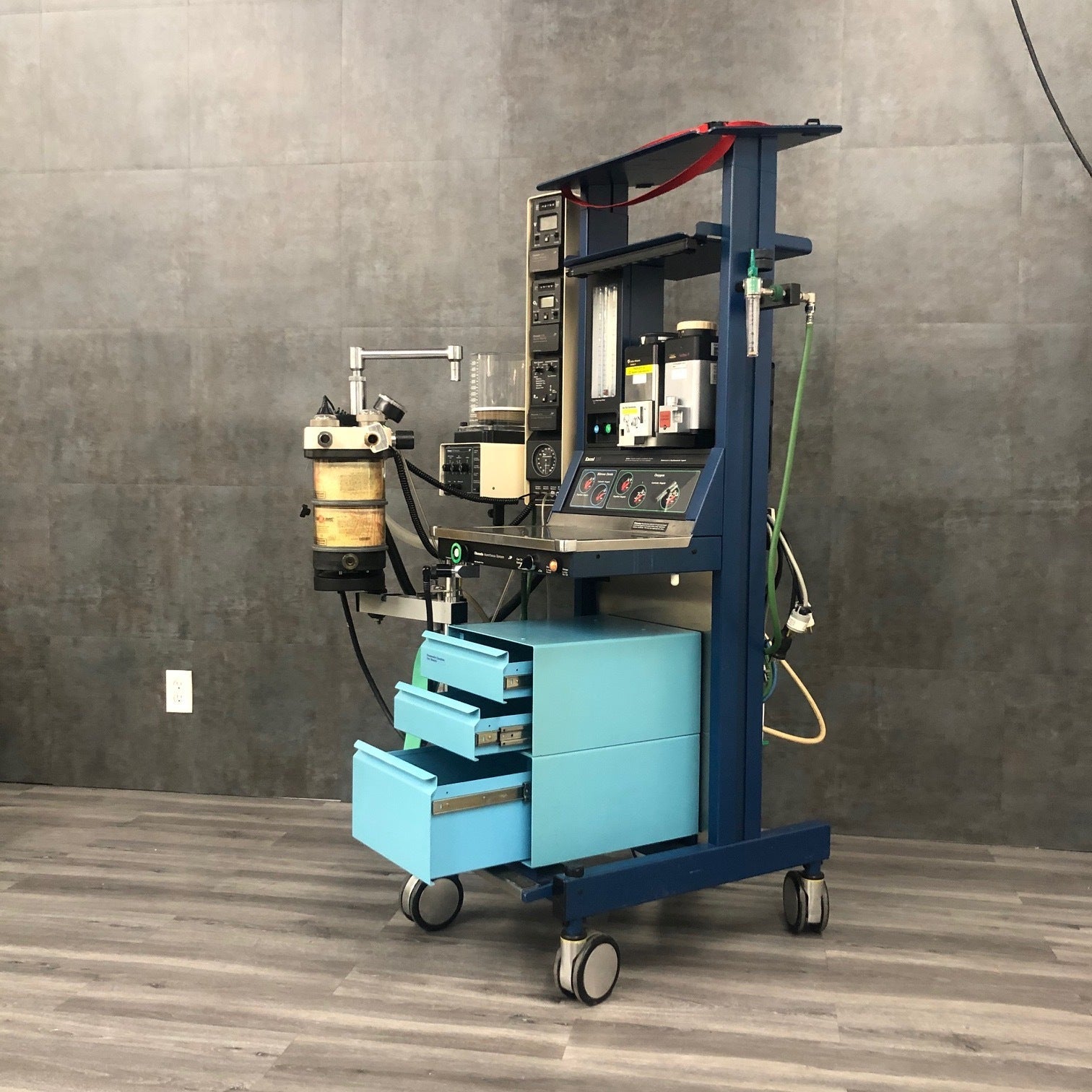 Ohmeda Excel 110 Anesthesia System (Parts only) - Datex-Ohmeda -Angelus Medical