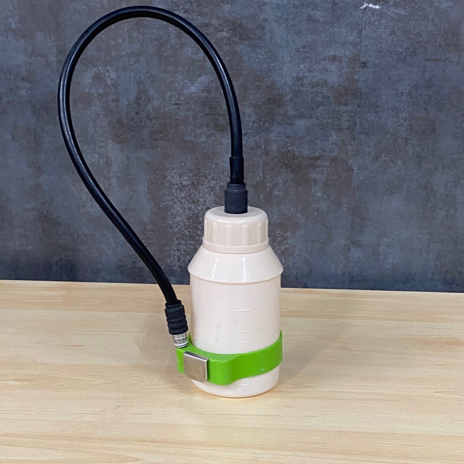 Olympus MH 884 endoscope air water bottle - Olympus -Angelus Medical