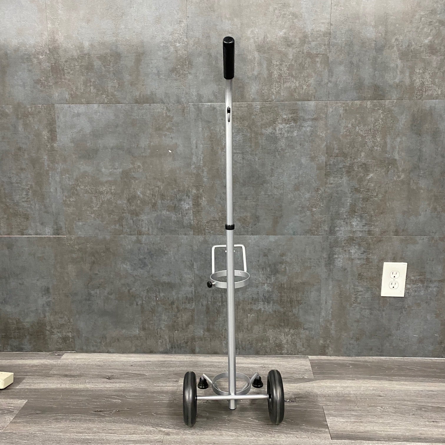 Oxygen Tank Holder (New) - NMD -Angelus Medical