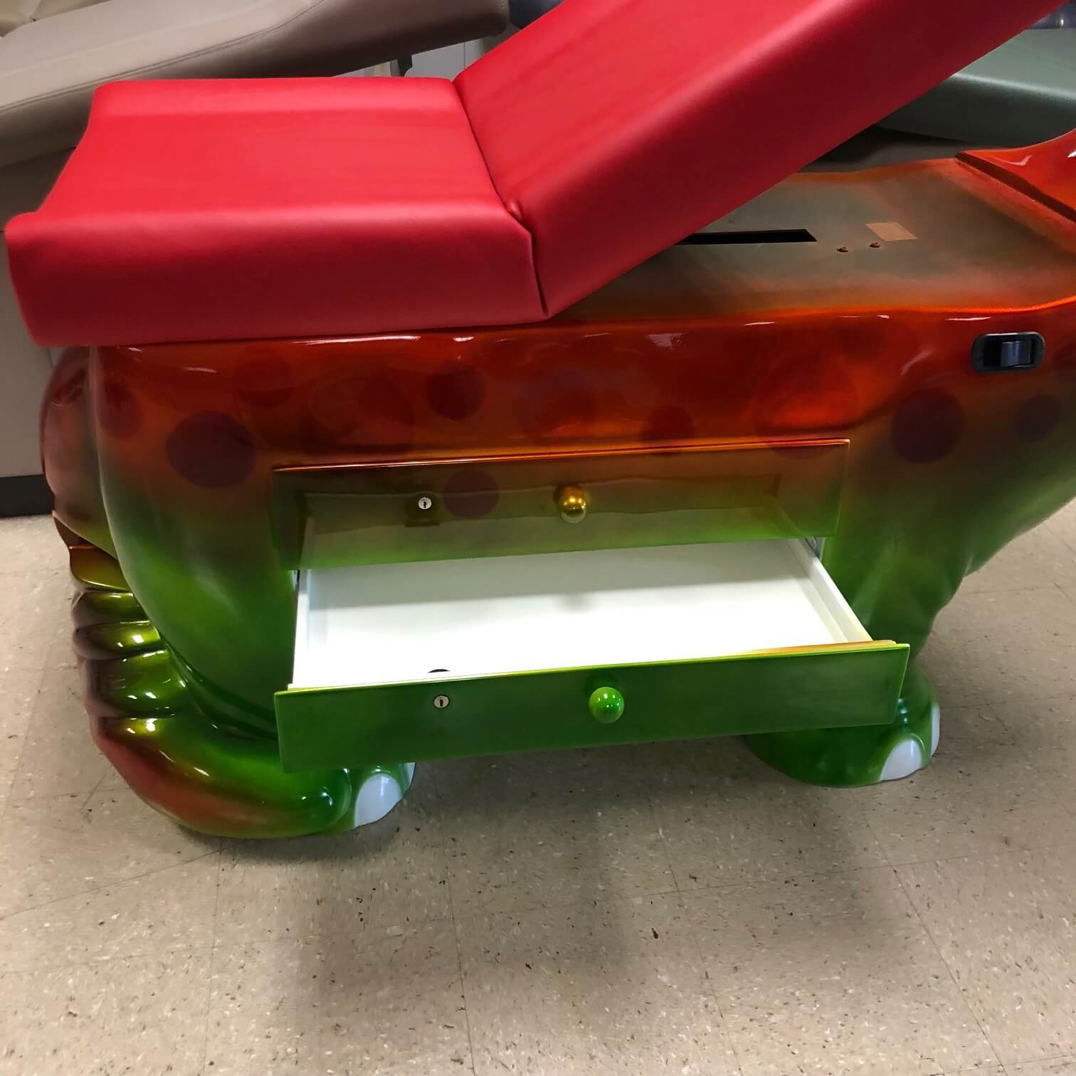 ZooPal Exam Table - Custom Dinosaur -Angelus Medical
