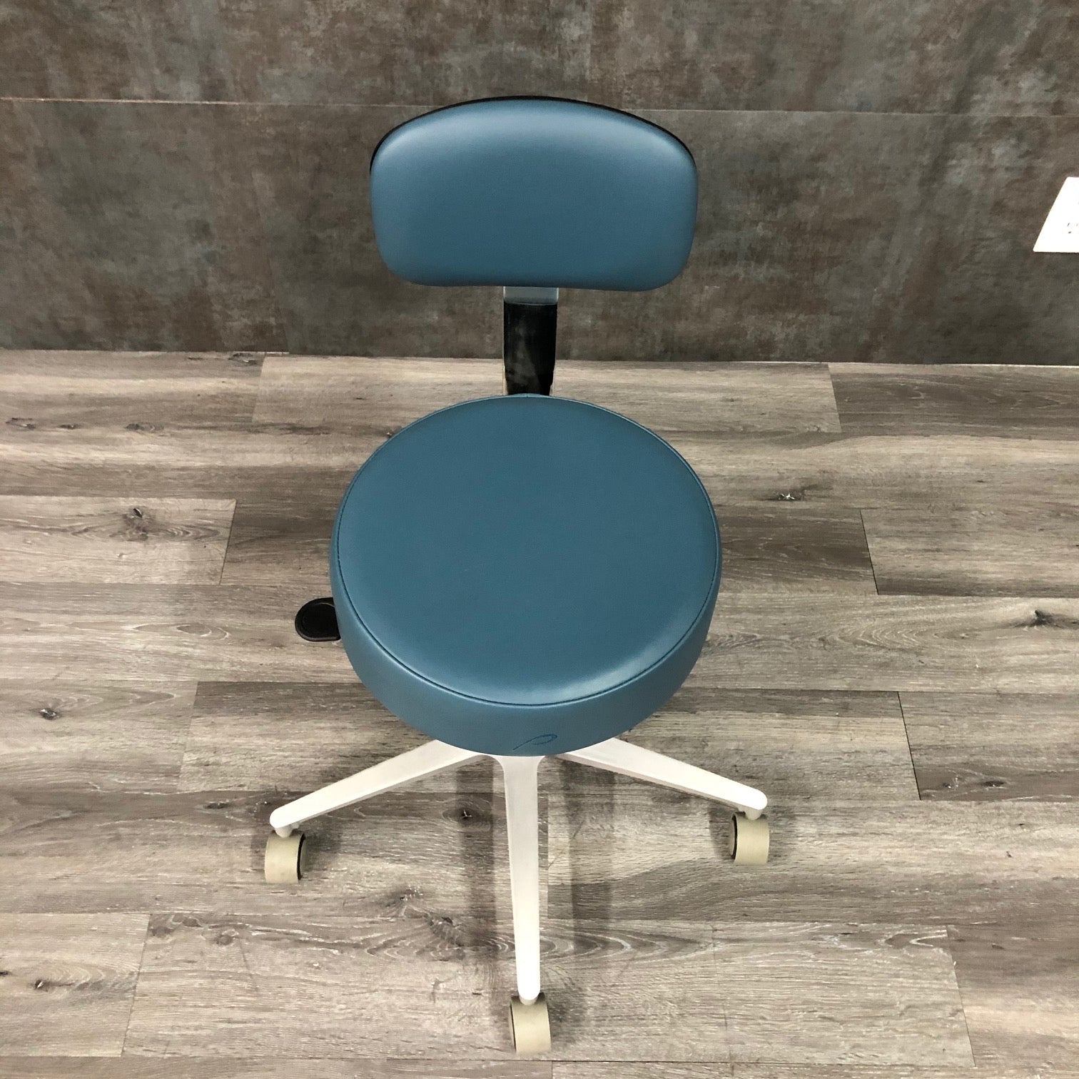 Pedigo Stool, Gas Cylinder, 5-Caster Aluminum Base, W/Back (New) - Pedigo -Angelus Medical