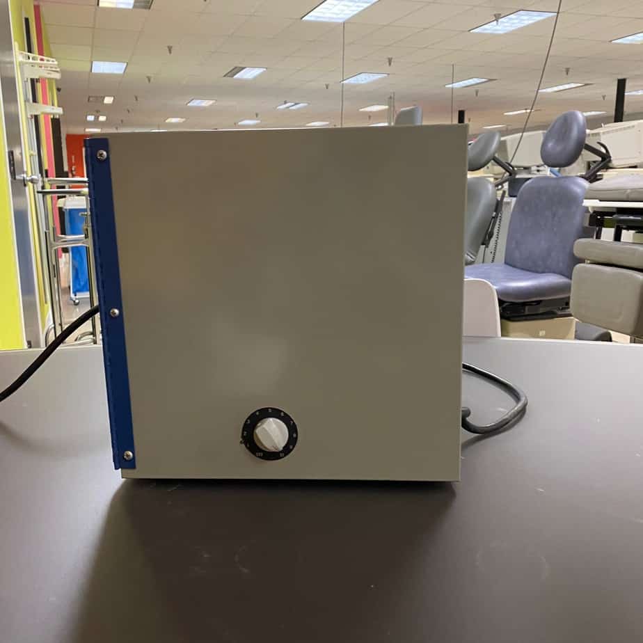 Pfizer 698E Incubator (Used) - Pfizer -Angelus Medical
