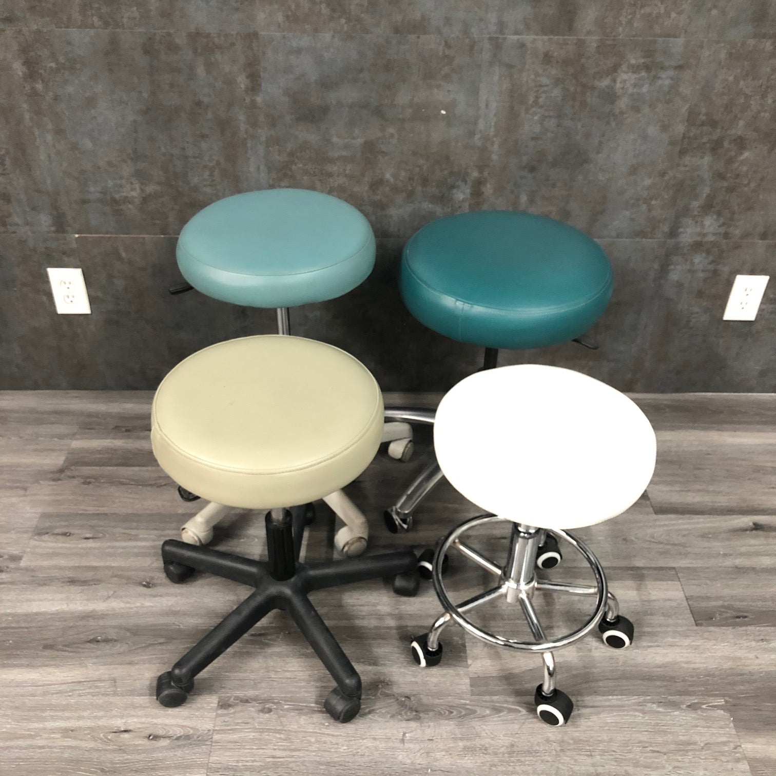 Physician Stool (Used) - NMD -Angelus Medical