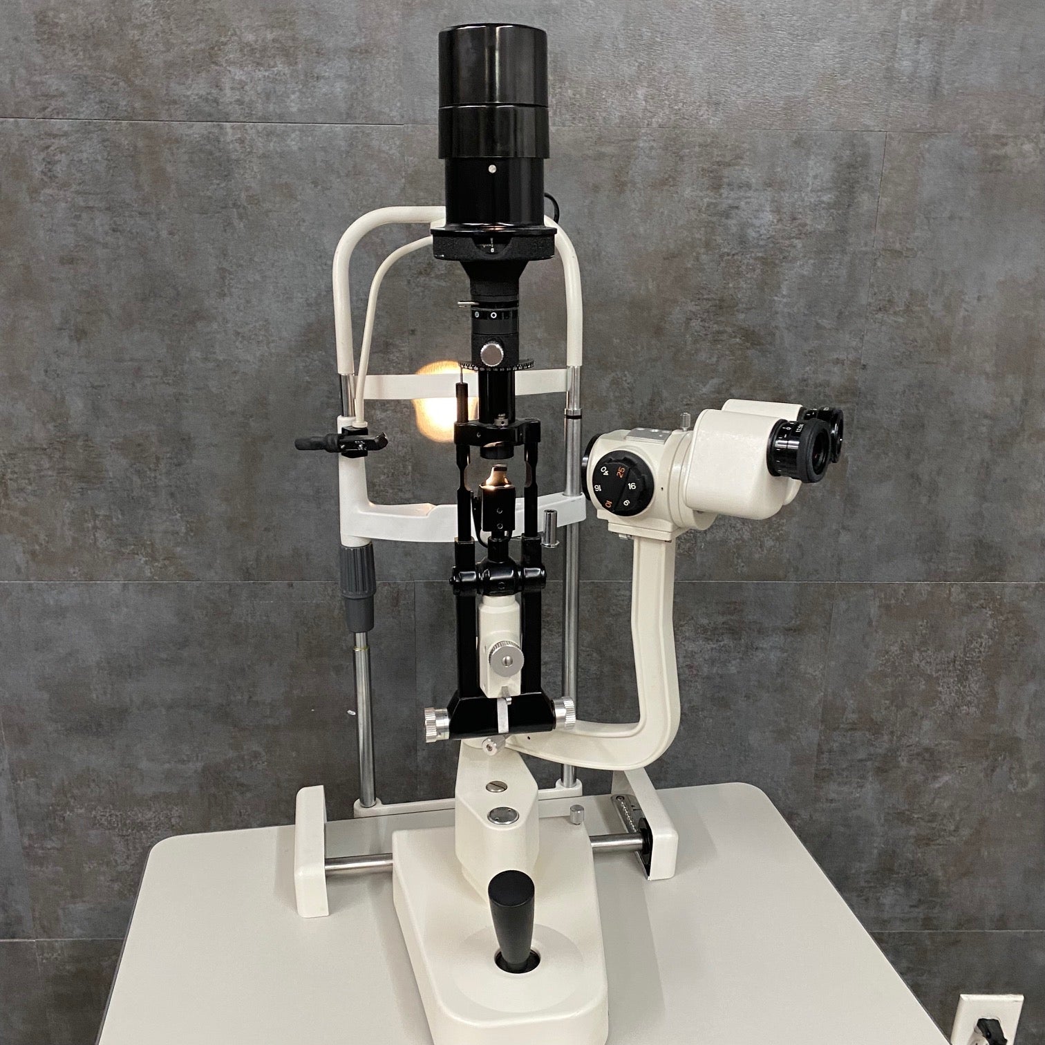 Ray Vision 5 Magnification Slit Lamp HS Style - Ray Vision -Angelus Medical
