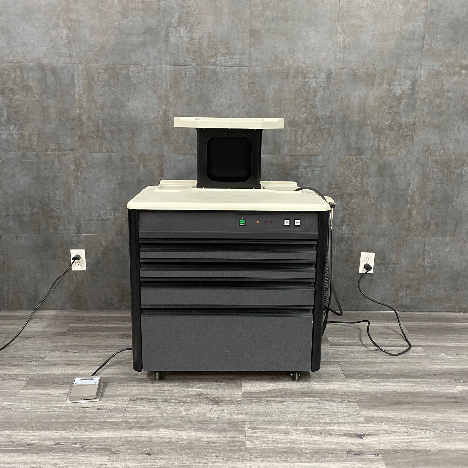 Reliance 425 ENT Treatment Cabinet - Reliance -Angelus Medical