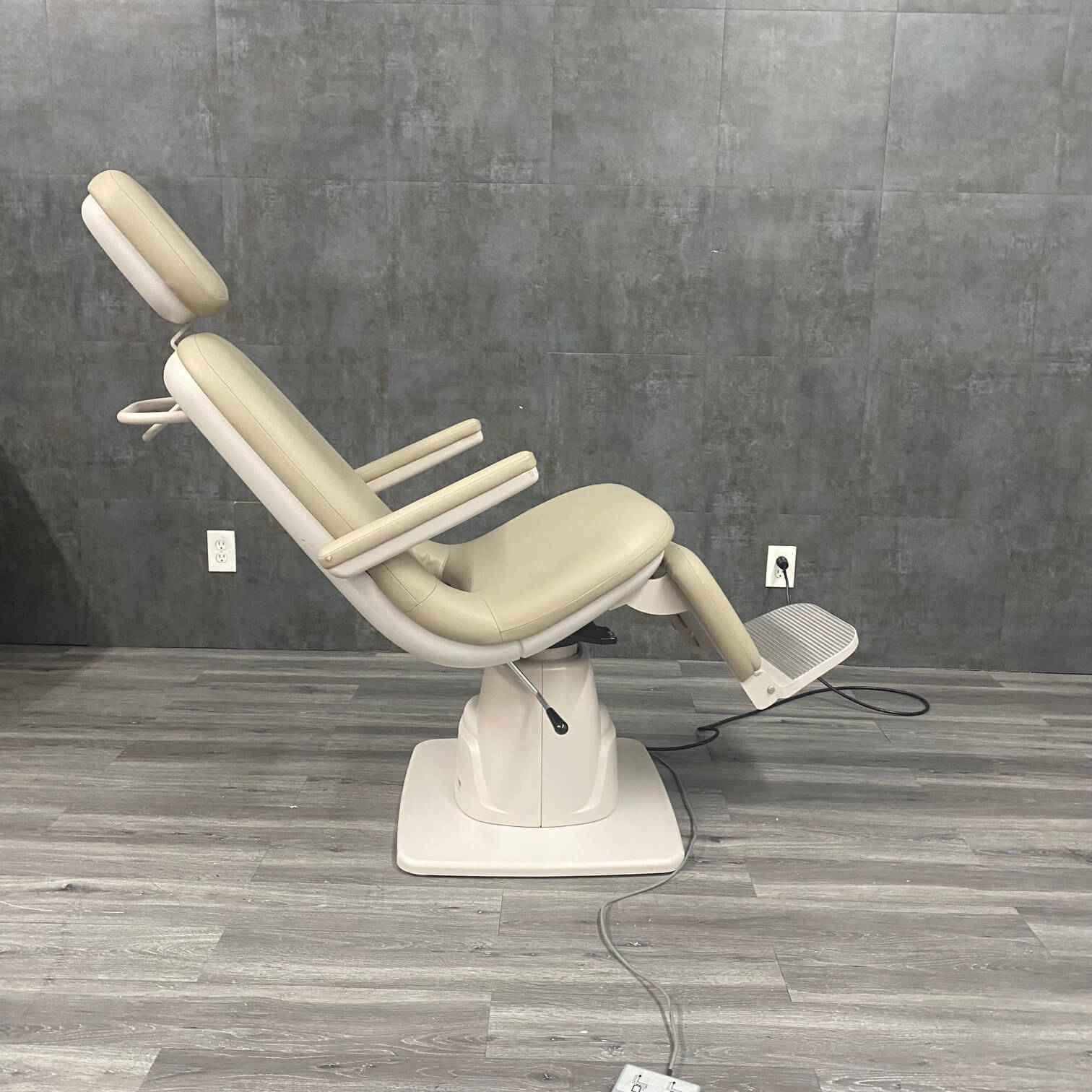 Reliance Tilt exam chair for sale 