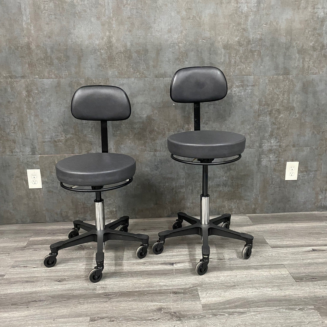 Reliance 5346 Stool with Back Rest - – Angelus Medical and Optical