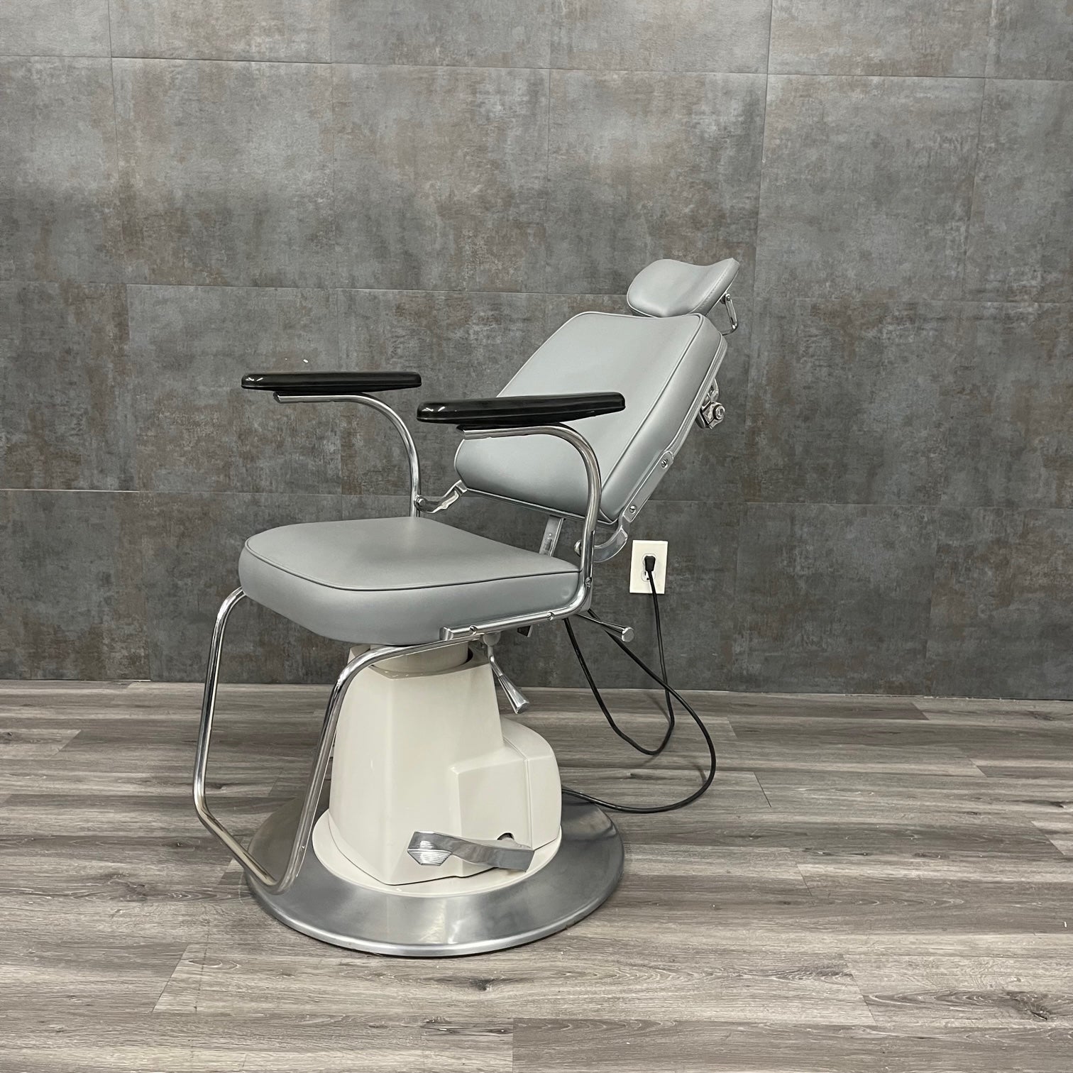 Reliance 640,Exam Chair,Reliance Chair,exam room chair Angelus Medical and Optical