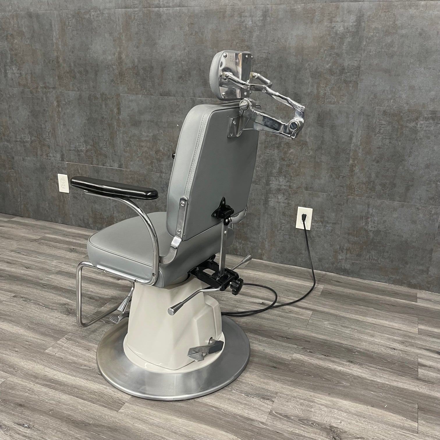 Reliance 640,Exam Chair,Reliance Chair,exam room chair Angelus Medical and Optical