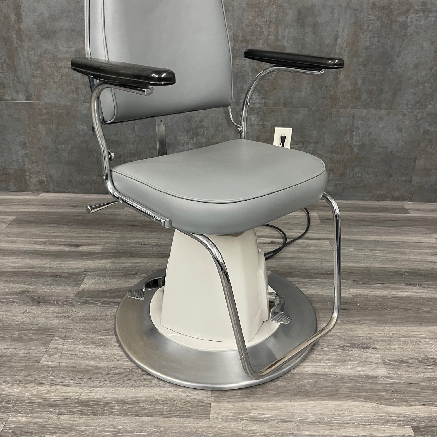 Reliance 640,Exam Chair,Reliance Chair,exam room chair Angelus Medical and Optical