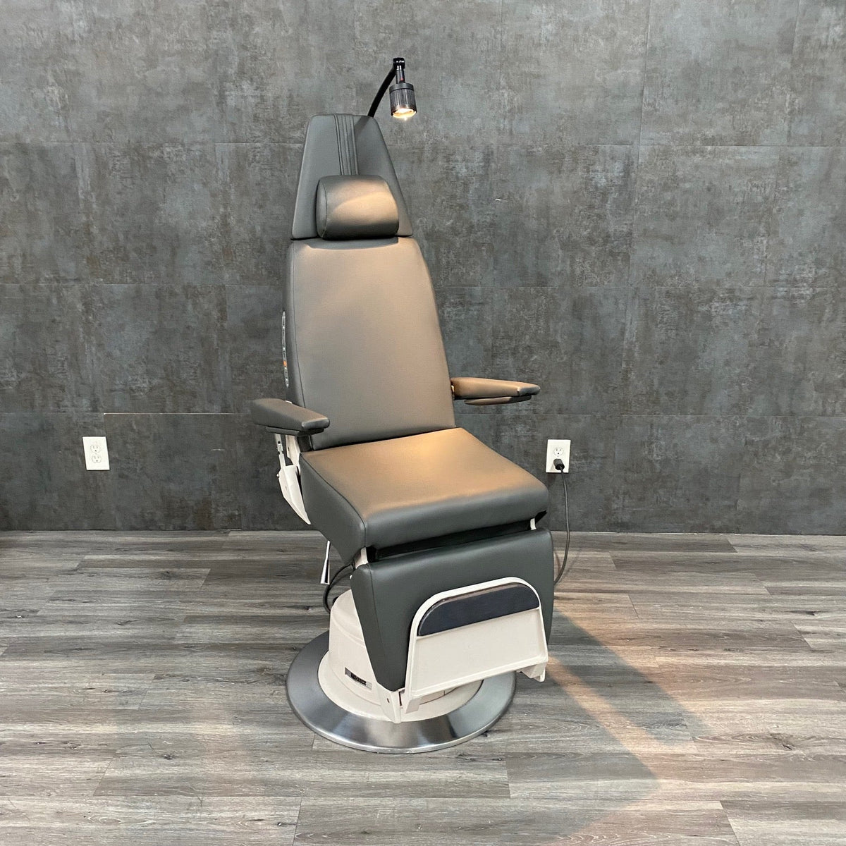 Reliance 710 Exam Chair - Near Me Los Angeles – Angelus Medical and Optical
