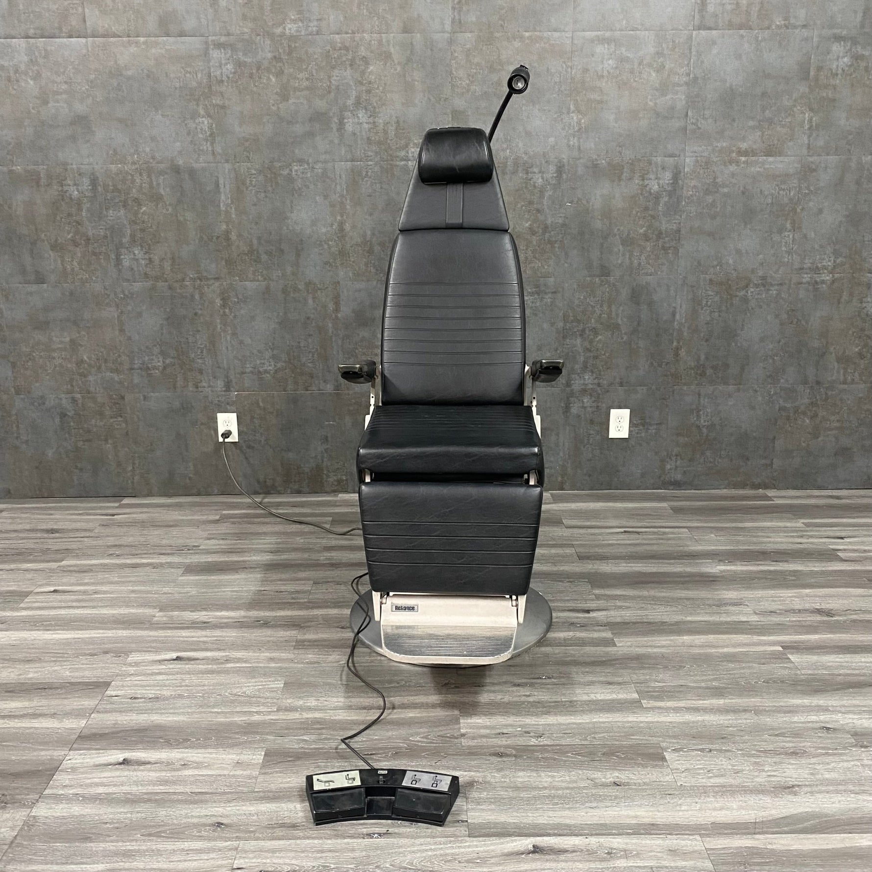 Reliance 710 Exam Chair - Reliance -Angelus Medical