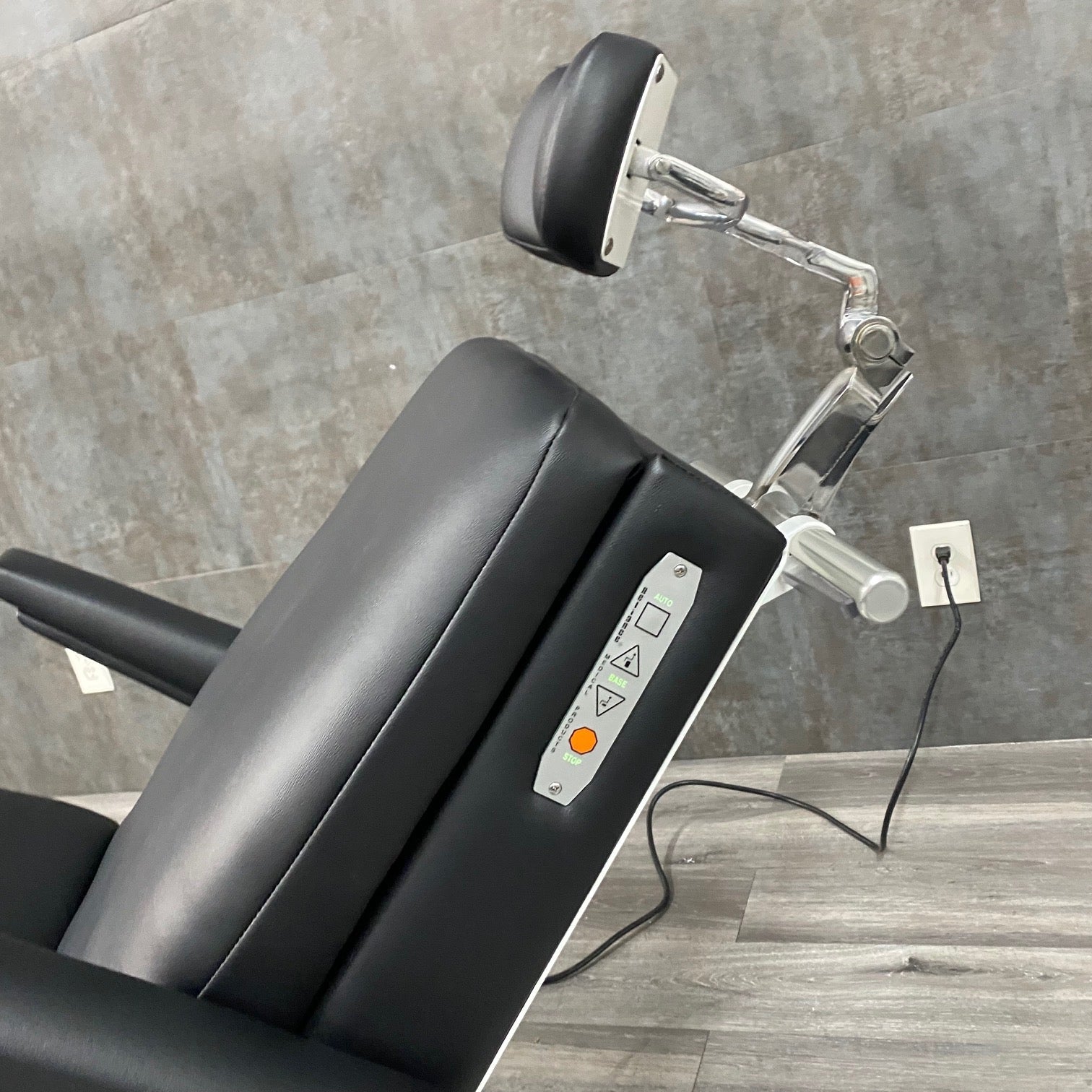 Reliance 920L Tilt Chair with Swivel Base - Reliance -Angelus Medical