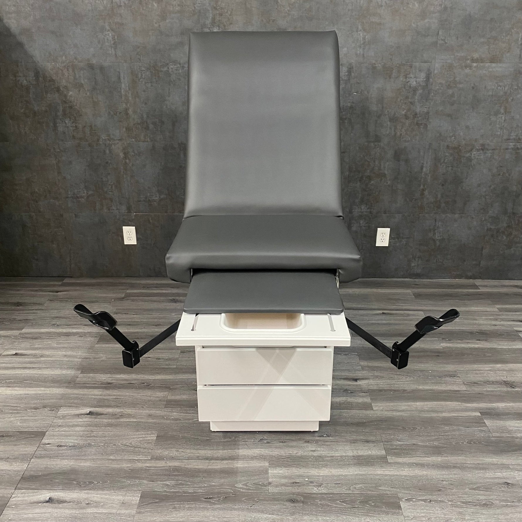 Ritter 108 Manual Exam Table - Midmark Ritter -Angelus Medical