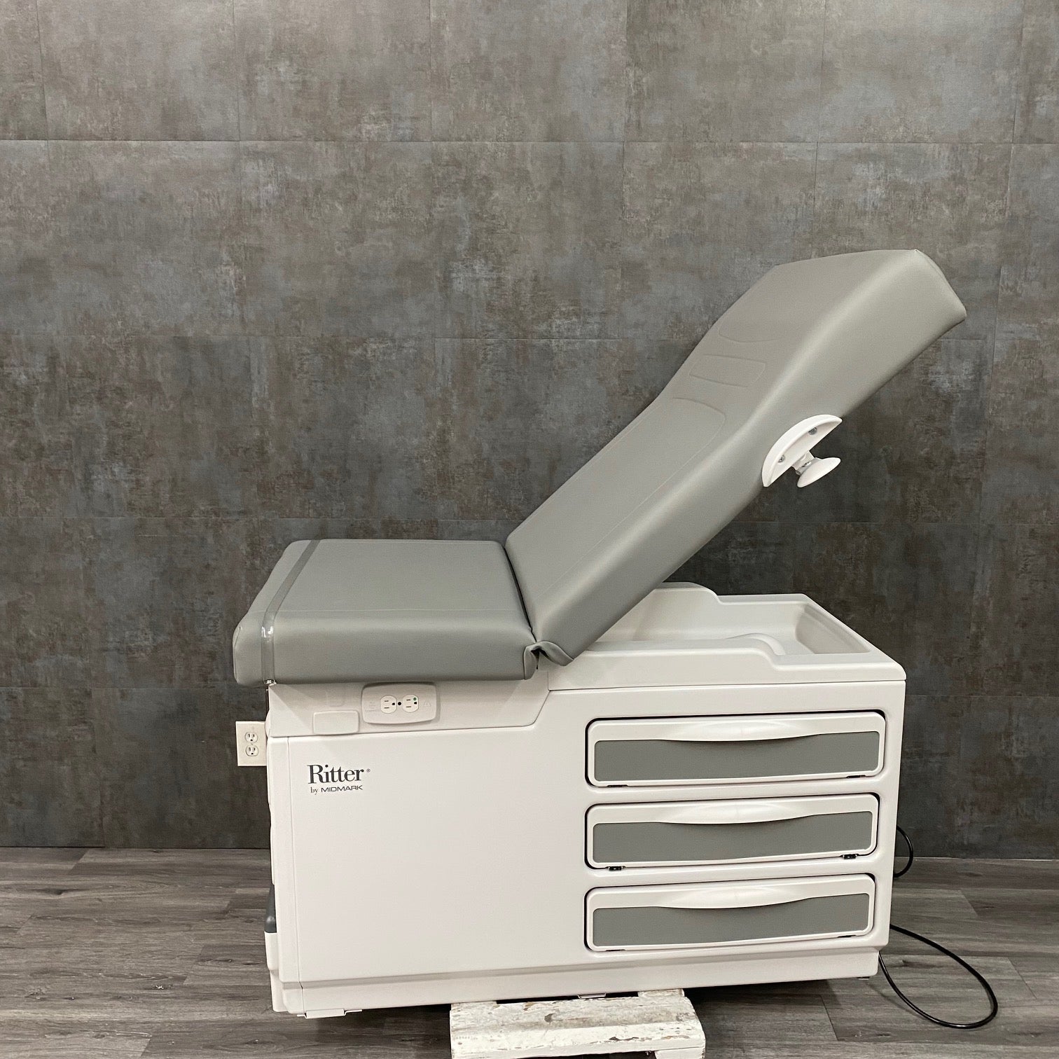 Ritter 204 Exam Table for Sale at Angelus Medical Gardena California