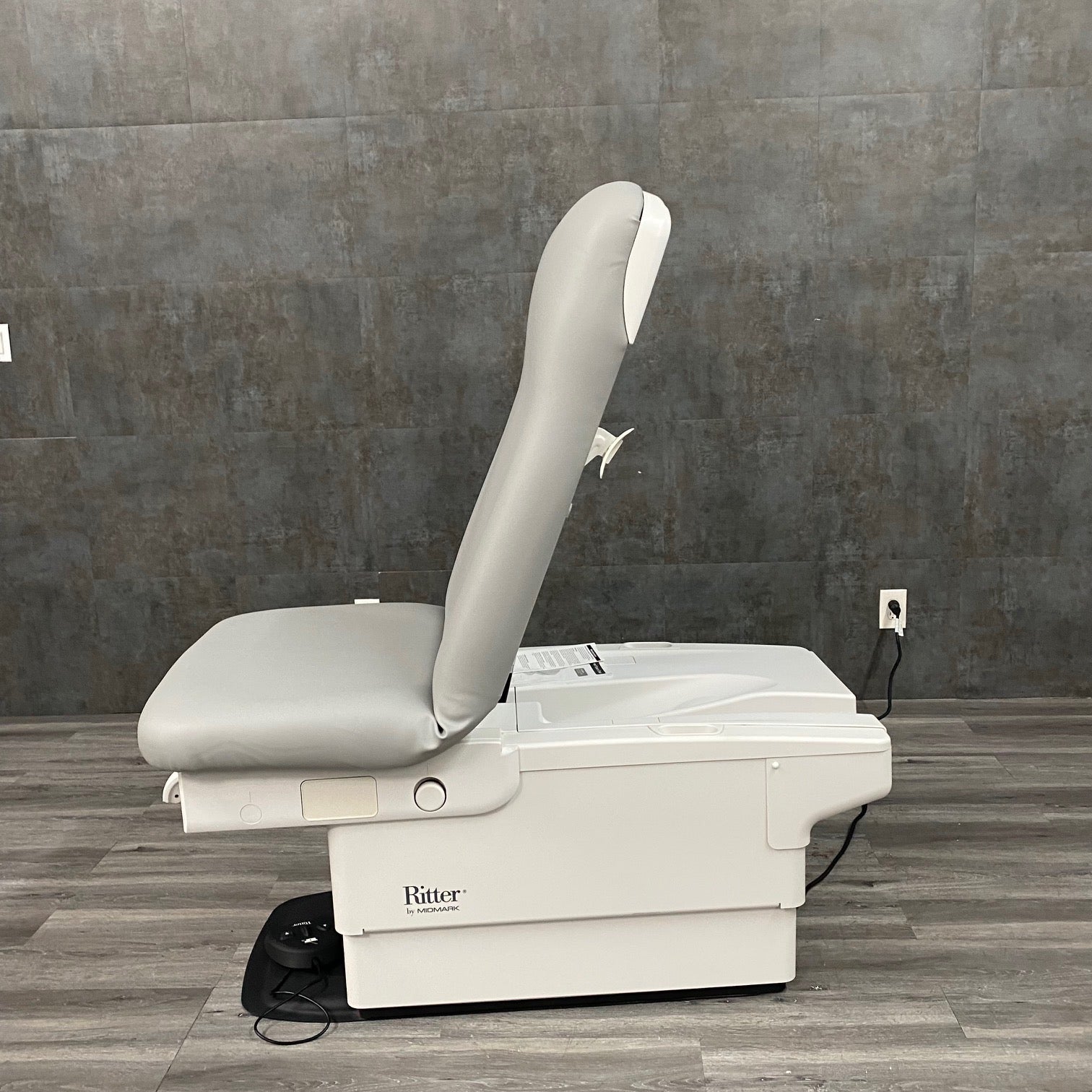 Midmark 224 Rails Ritter 224 Barrier-Free Examination Power Exam Table,Midmark – Angelus ...