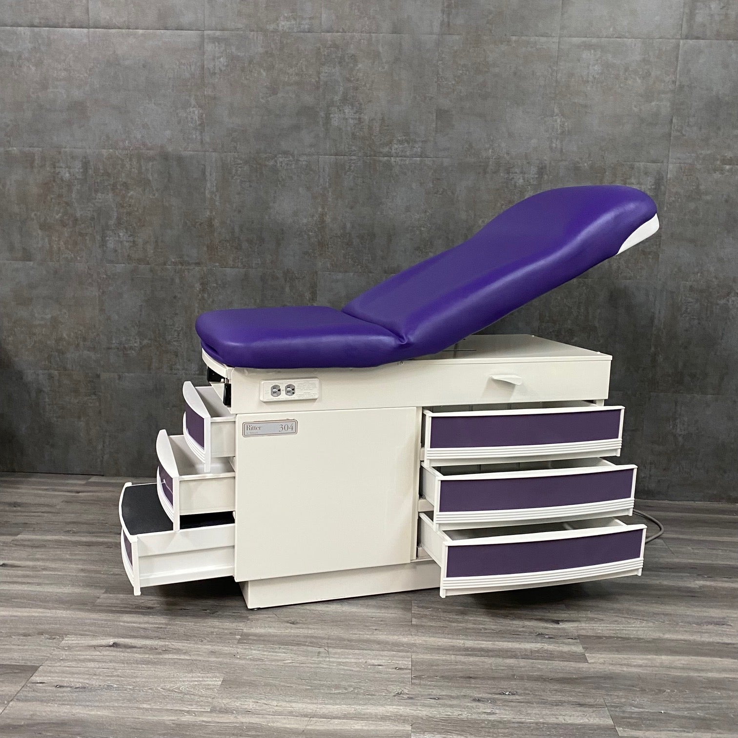 Ritter 304 Manual Exam Table - Midmark Ritter -Angelus Medical