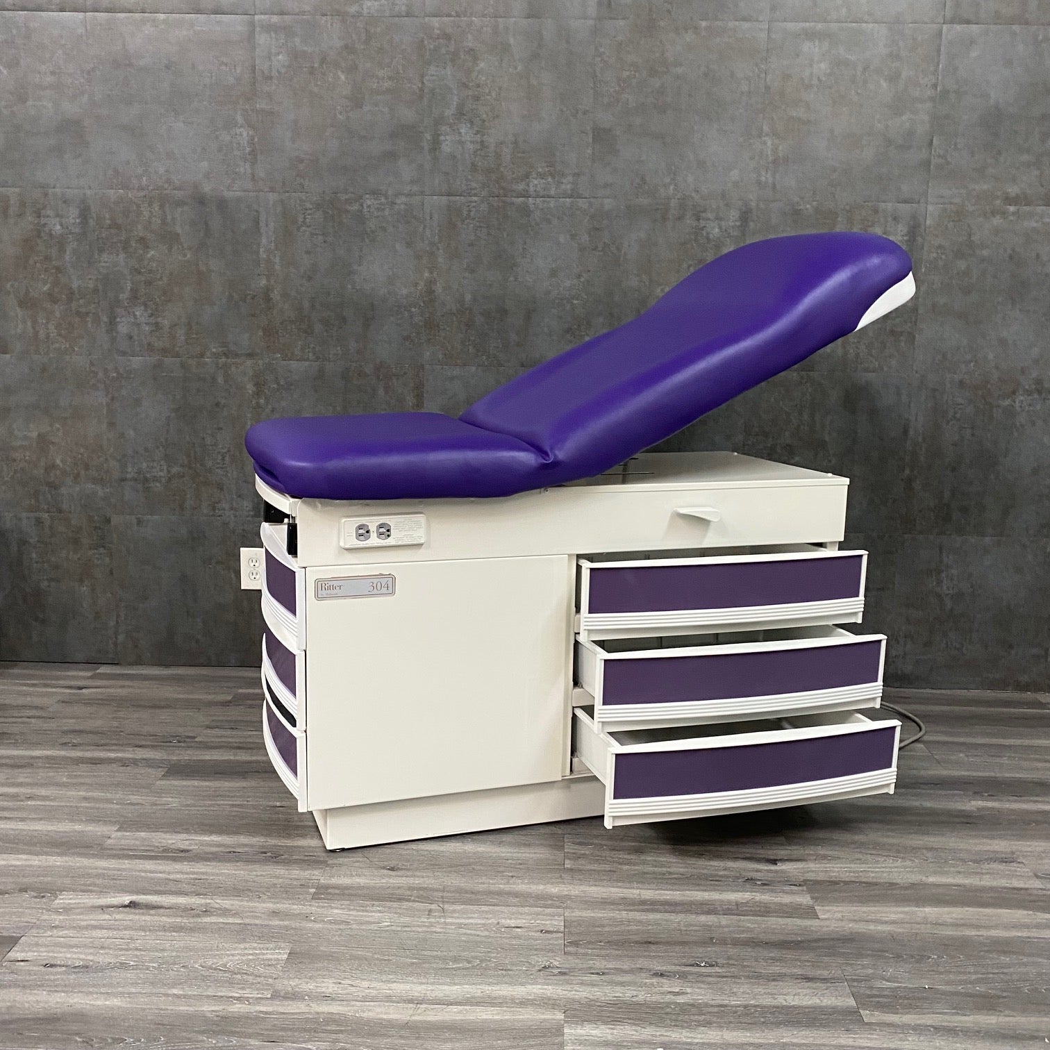 Ritter 304 Manual Exam Table - Midmark Ritter -Angelus Medical