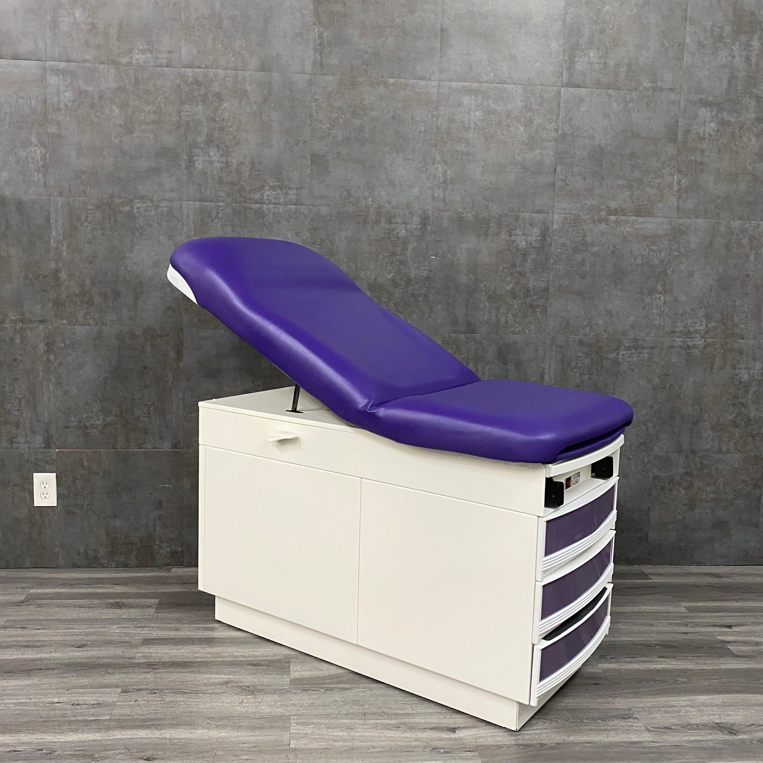 Ritter 304 Manual Exam Table - Midmark Ritter -Angelus Medical