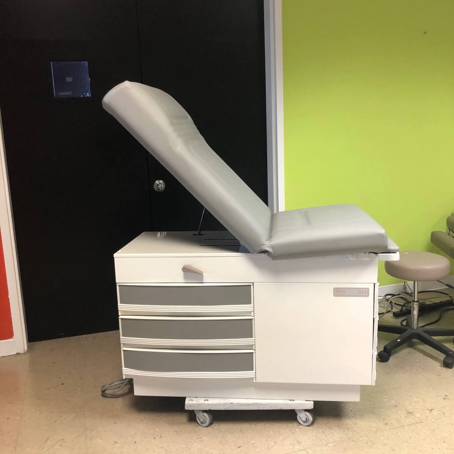 Ritter 304 Manual Exam Table - Midmark Ritter -Angelus Medical
