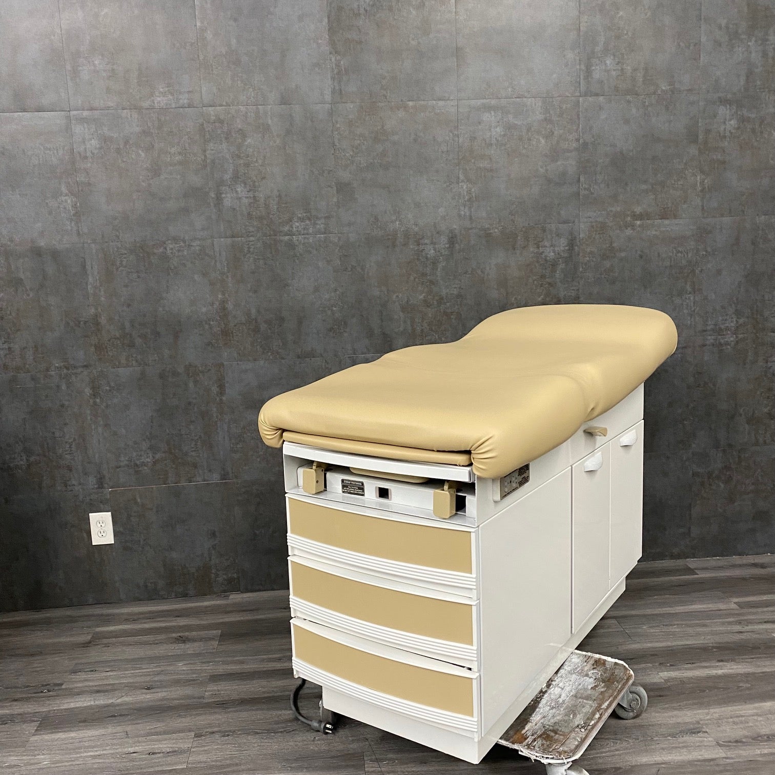 Ritter 308 Manual Exam Table - Midmark Ritter -Angelus Medical