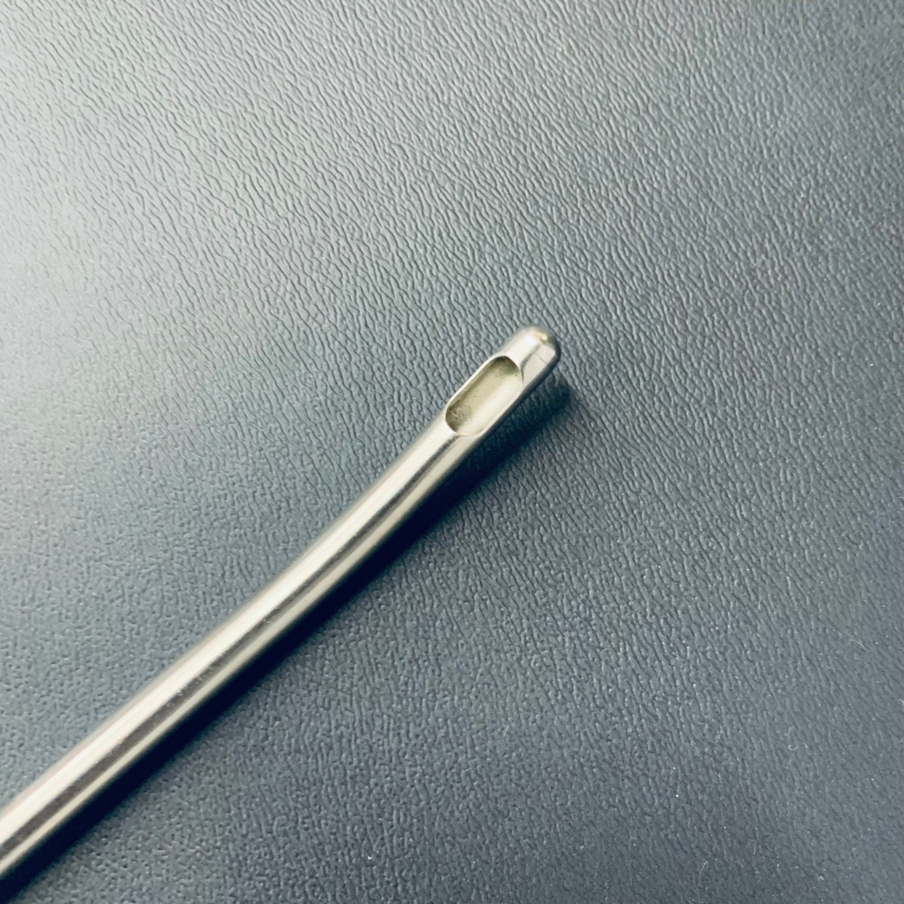 Robbins Liposuction Cannula 18 x 8 Bent One Hole Tip - NMD -Angelus Medical