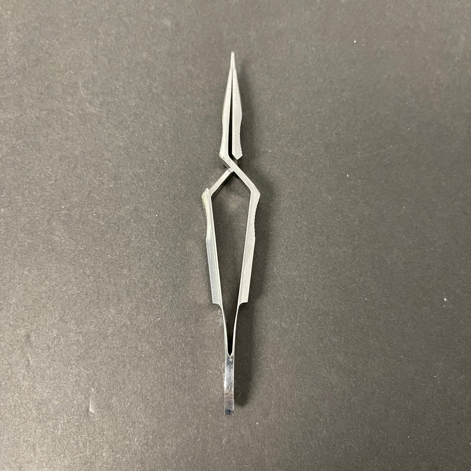 Rostfrei castroviejo Needle holder curved (Used) - Rostfrei -Angelus Medical