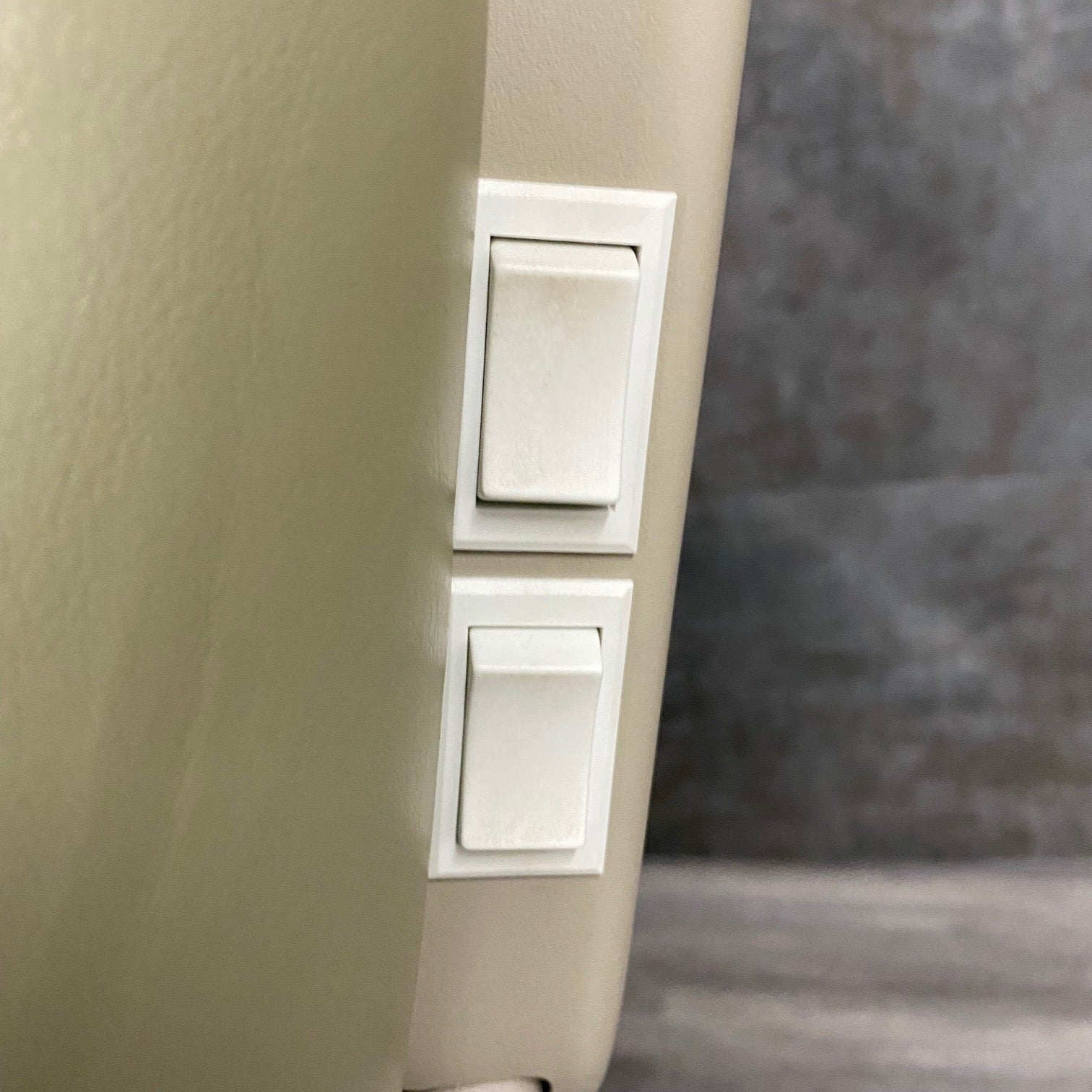 Royal Signet dental chair with Rotation (Used) - Royal Signet -Angelus Medical