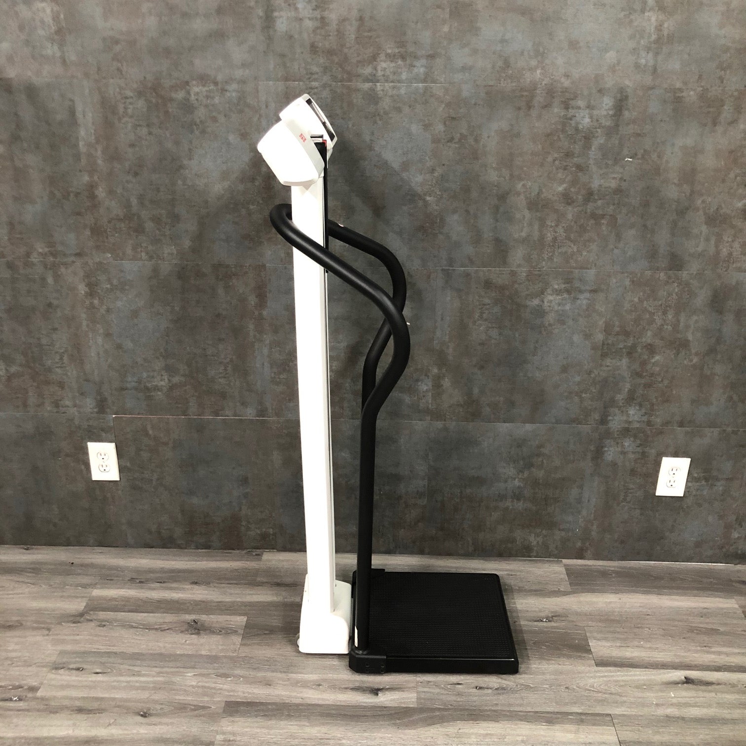 SECA 777 Digital Patient Scale - seca -Angelus Medical