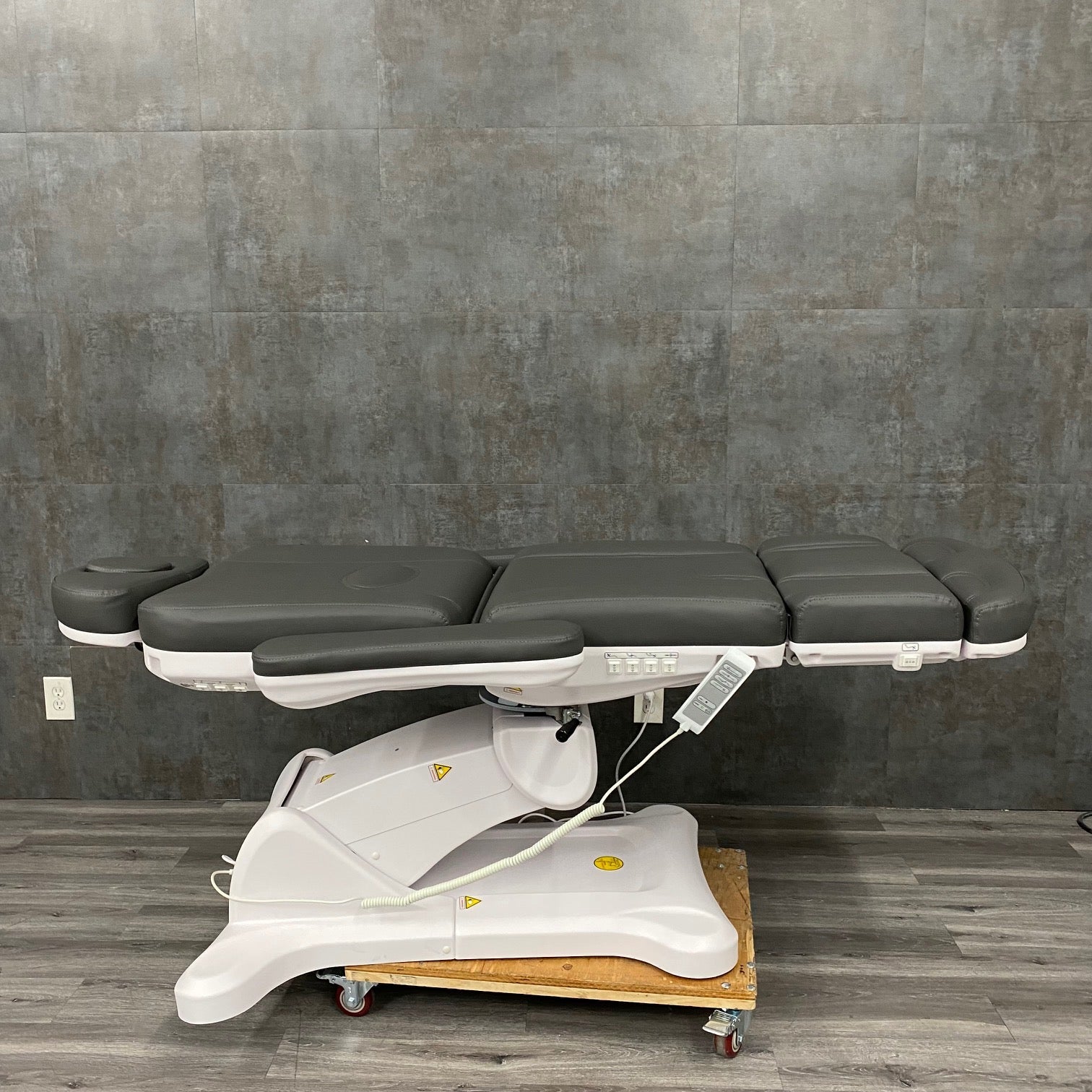 Silver Fox Multipurpose Procedure medical Chair - Silver Fox -Angelus Medical