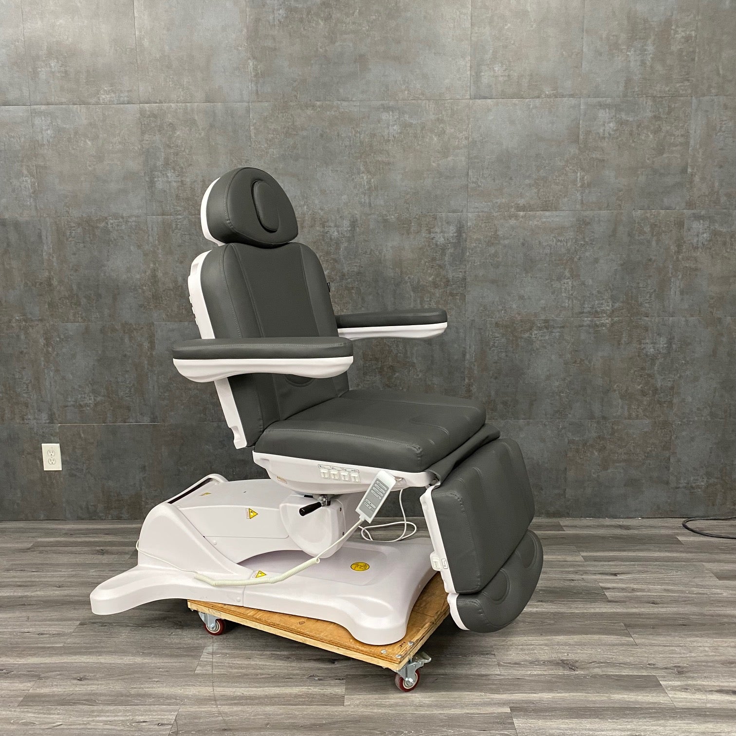 Silver Fox Multipurpose Procedure medical Chair - Silver Fox -Angelus Medical