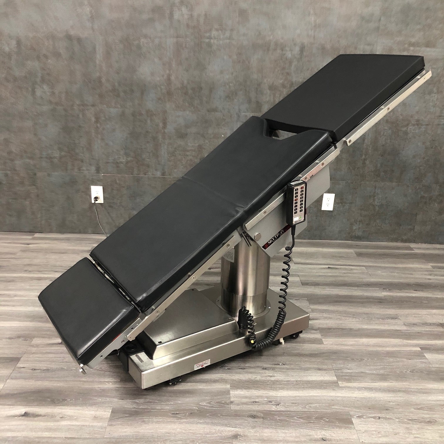 Skytron 6001 Elite Surgical Table - Skytron -Angelus Medical