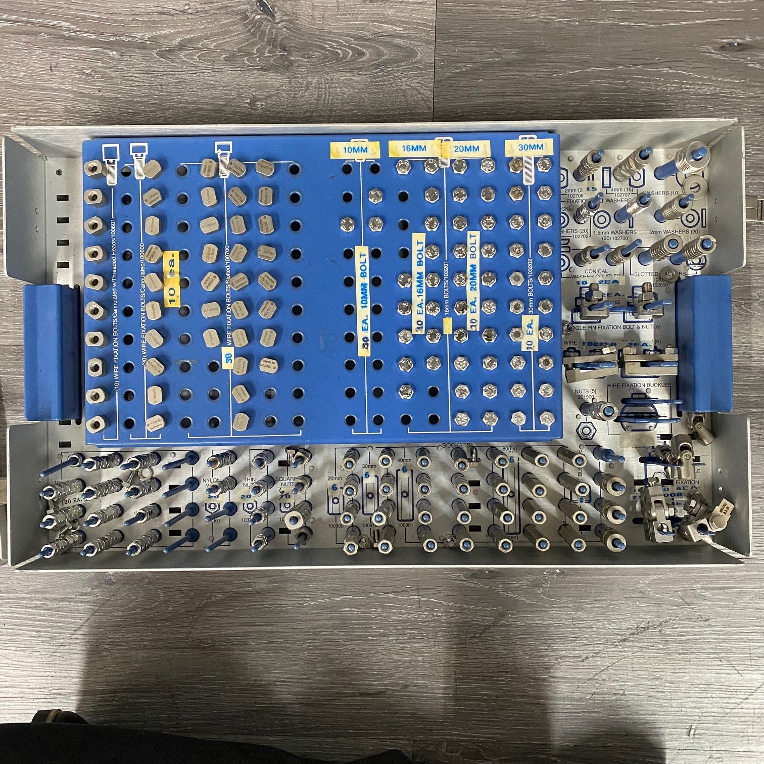 Smith & Nephew ILIZAROV External Fixator System - Smith & Nephew -Angelus Medical