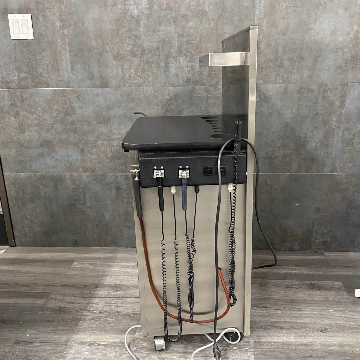 SMR Maxi Treatment Cabinet (Refurbished) - SMR Global -Angelus Medical