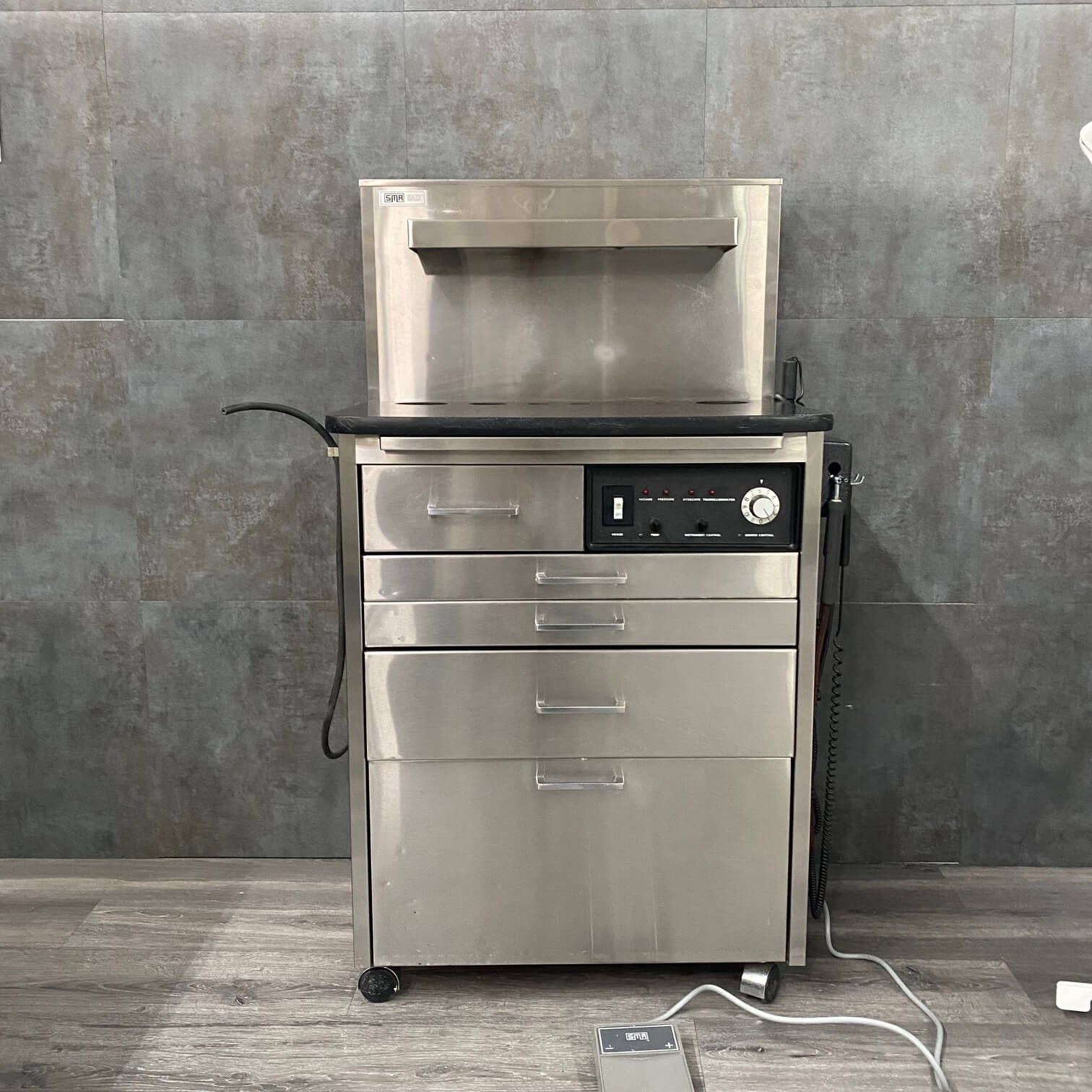 SMR Maxi Treatment Cabinet (Refurbished) - SMR Global -Angelus Medical