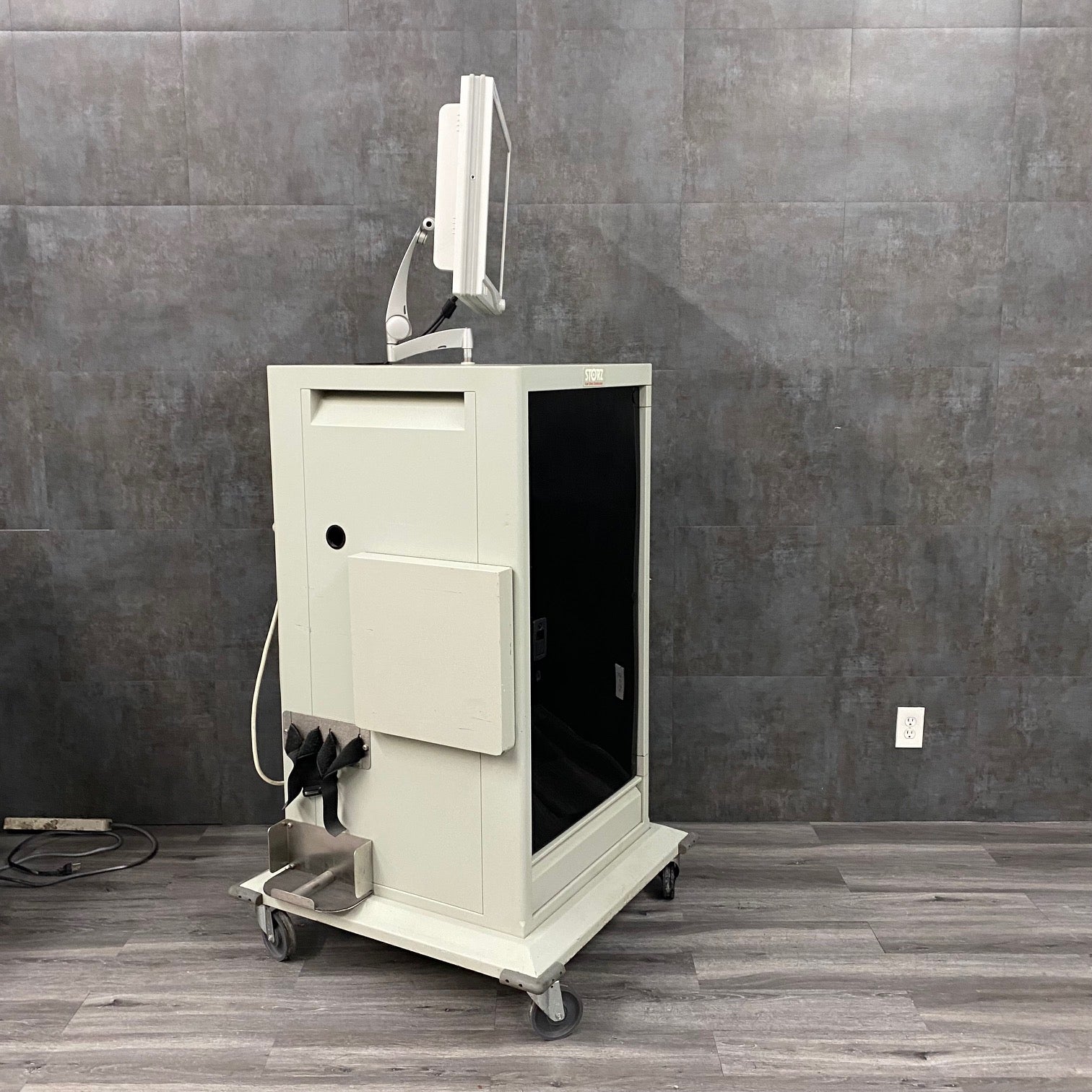 Storz Endoscopy Cart with Monitor - Storz -Angelus Medical