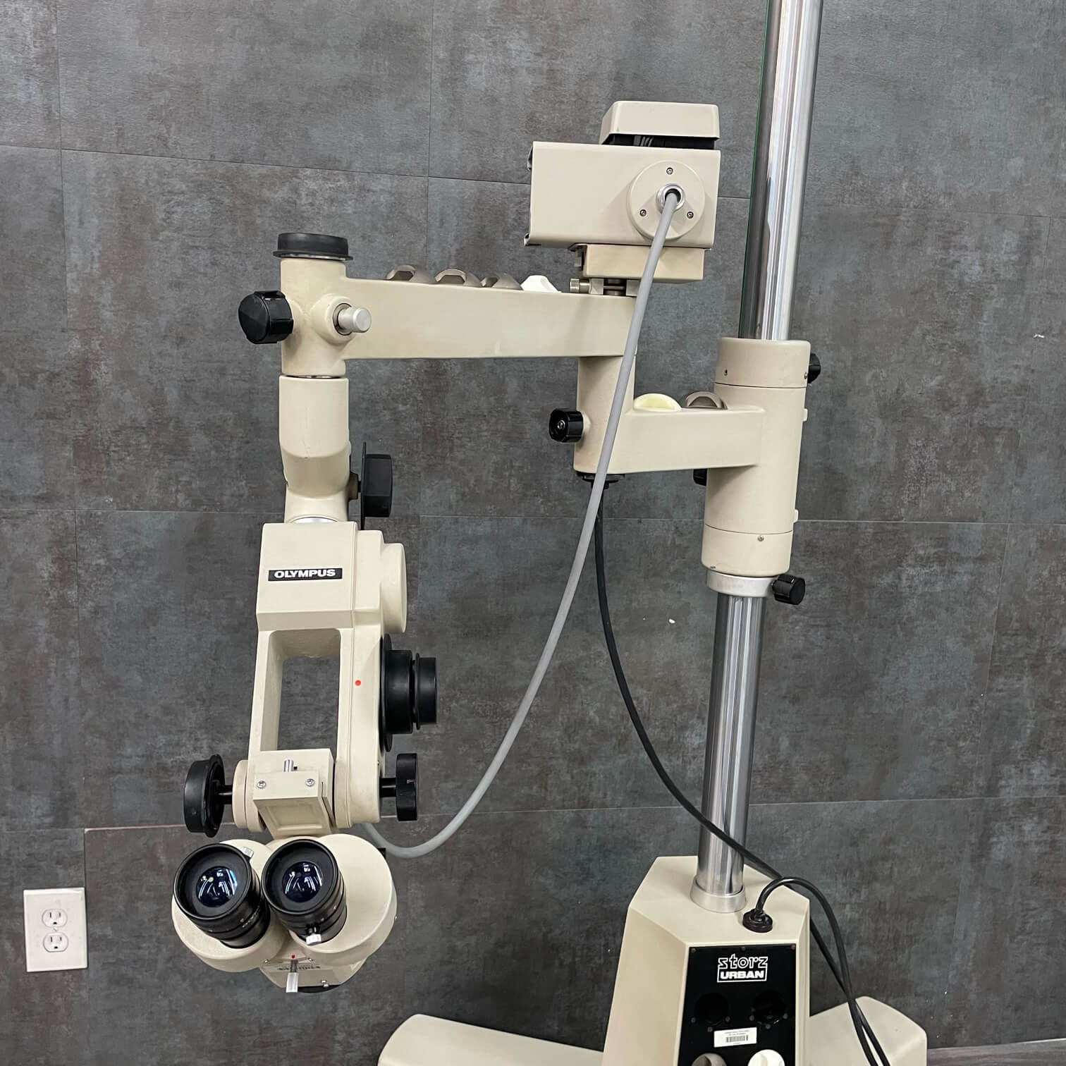 Storz Urban Surgical Microscope - Storz -Angelus Medical