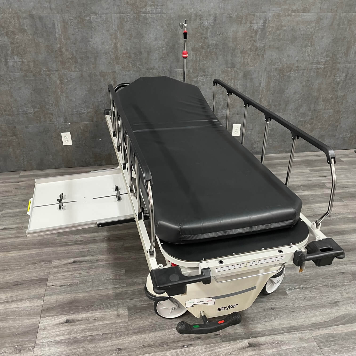 Stryker 1020 Trauma Stretcher - Stryker -Angelus Medical