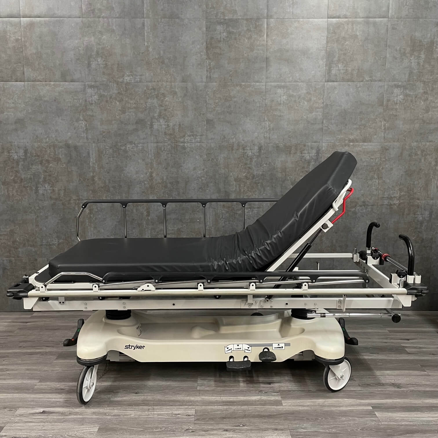 Stryker 1020 Trauma Stretcher - Stryker -Angelus Medical