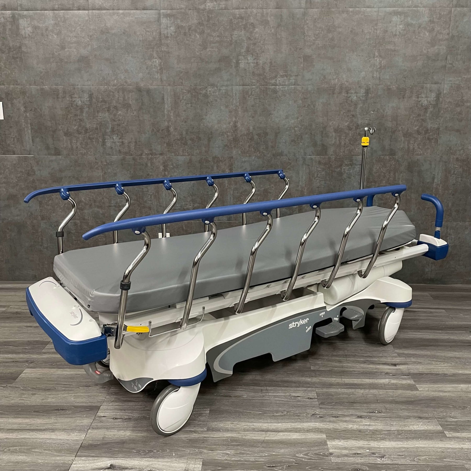 Stryker 1105 Prime,Gurney,Stryker Big wheel,stryker gurney Angelus