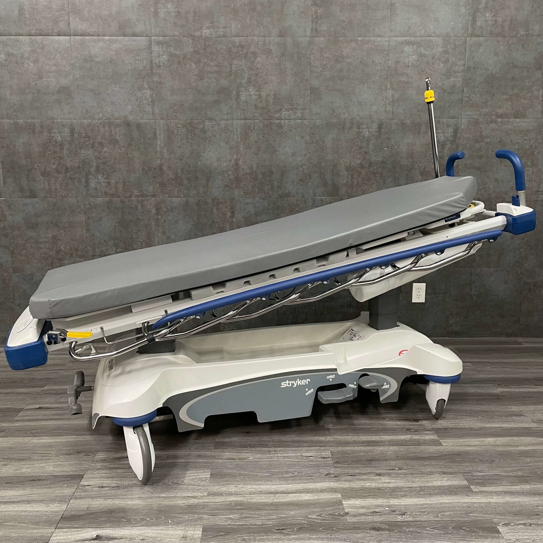 Stryker 1105 Prime Series Gurney - Stryker -Angelus Medical