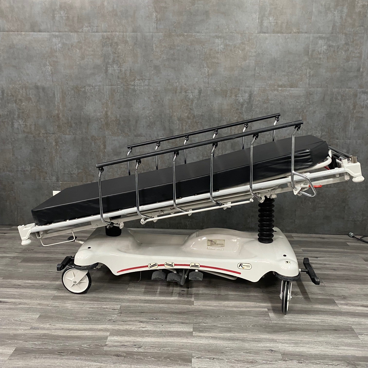 Stryker 1211 Renaissance Stretcher (Refurbished) - Stryker -Angelus Medical