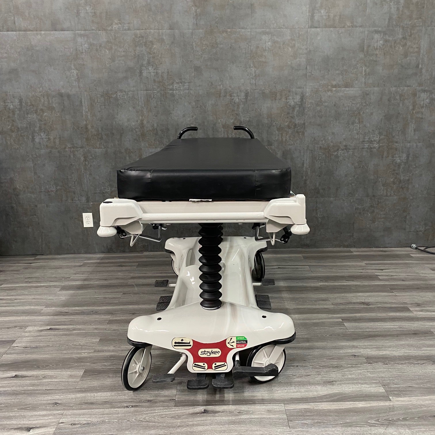 Stryker 1211 Renaissance Stretcher (Refurbished) - Stryker -Angelus Medical