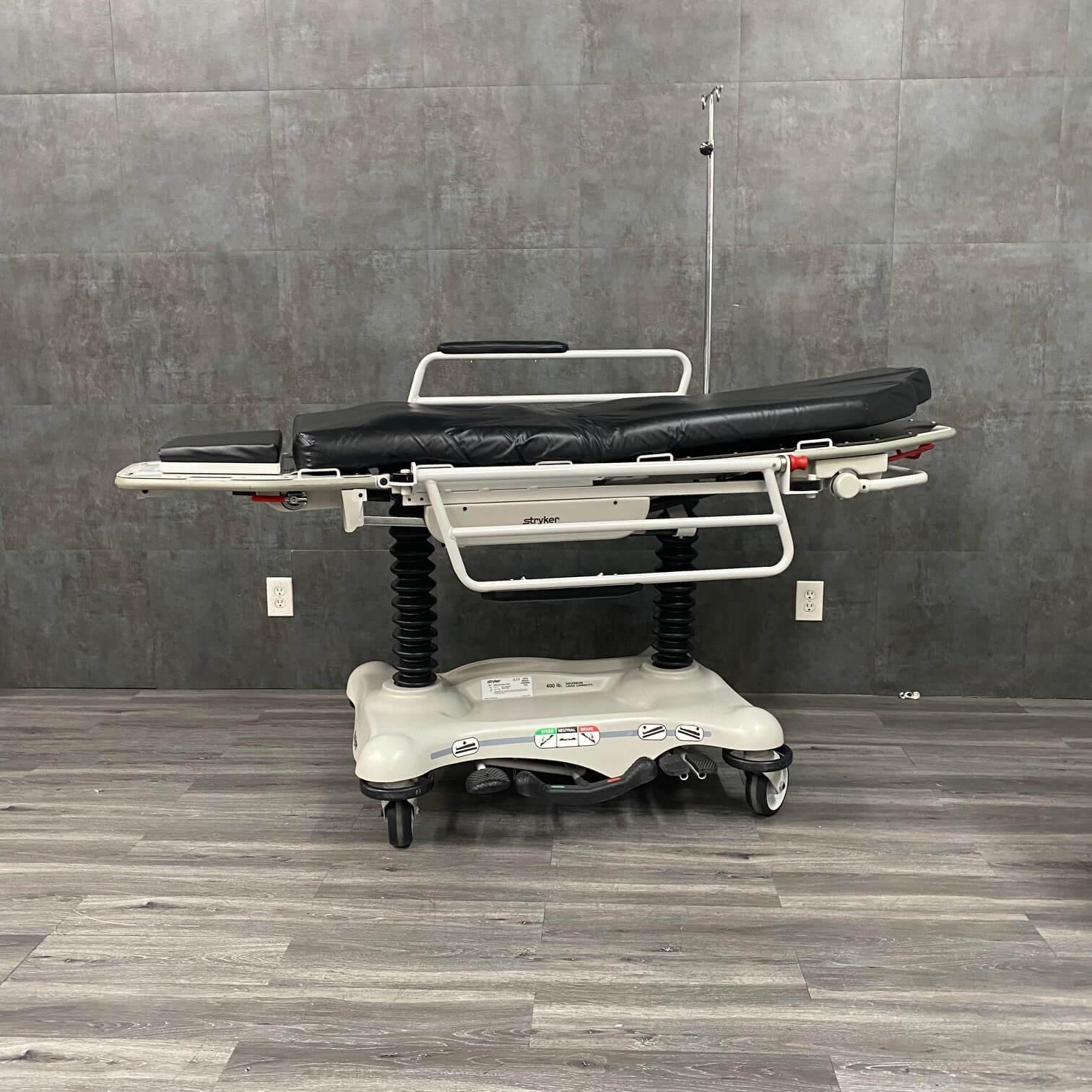 Stryker 5050 Stretcher Chair - Stryker -Angelus Medical
