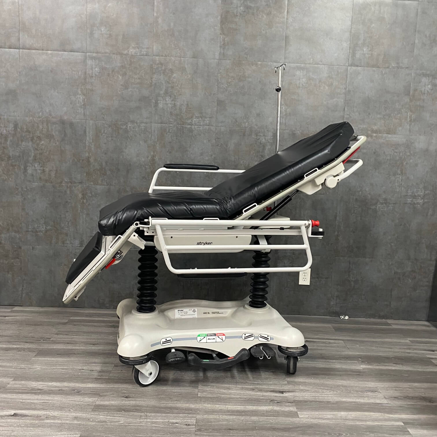 Stryker 5050 Stretcher Chair,Stryker Strecher Chair – Angelus Medical ...