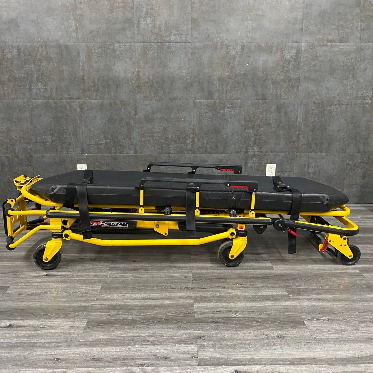 Stryker Rugged MX-PRO R3 Ambulance Gurney - – Angelus Medical and Optical