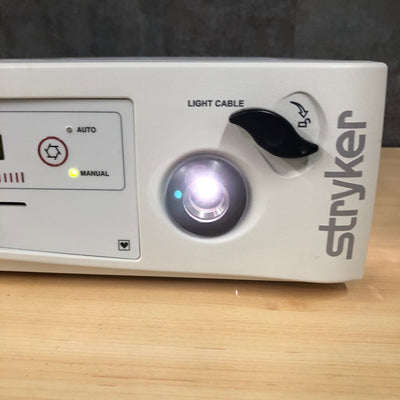 Stryker X7000 Xenon Light Source (Used) - Stryker -Angelus Medical
